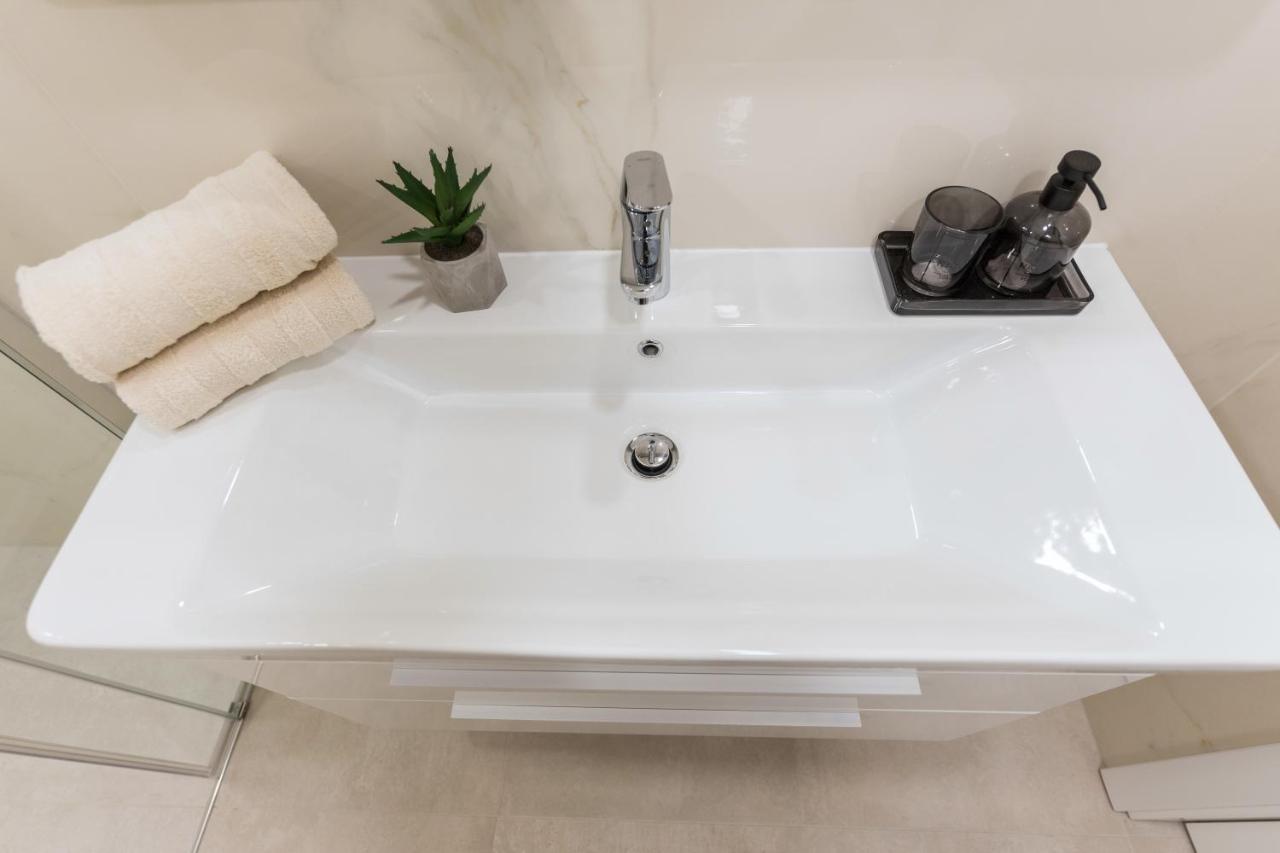 Luxury Apartment See To Sea-Sea&City View マカルスカ エクステリア 写真